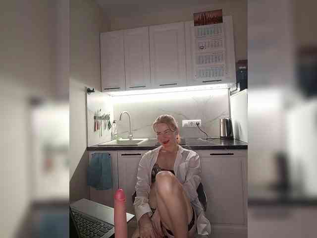 WomenS webcam