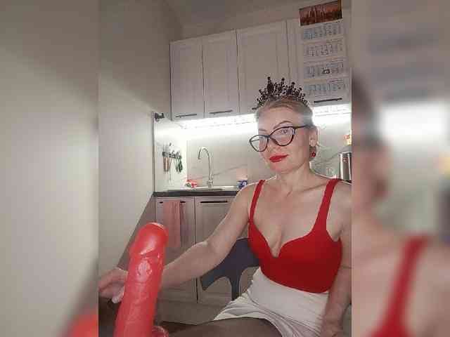 CheapSlutOnline webcam