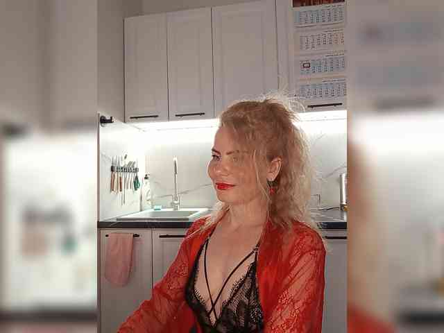 WomenS webcam