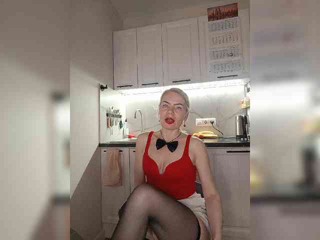 CheapSlutOnline webcam