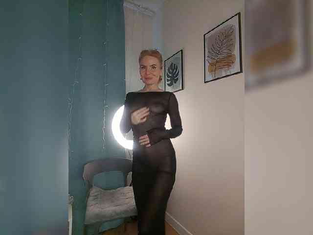 WomenS webcam