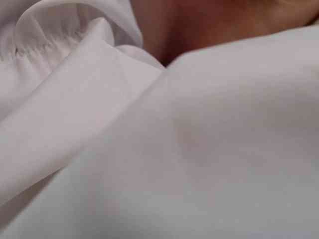 WomenS webcam