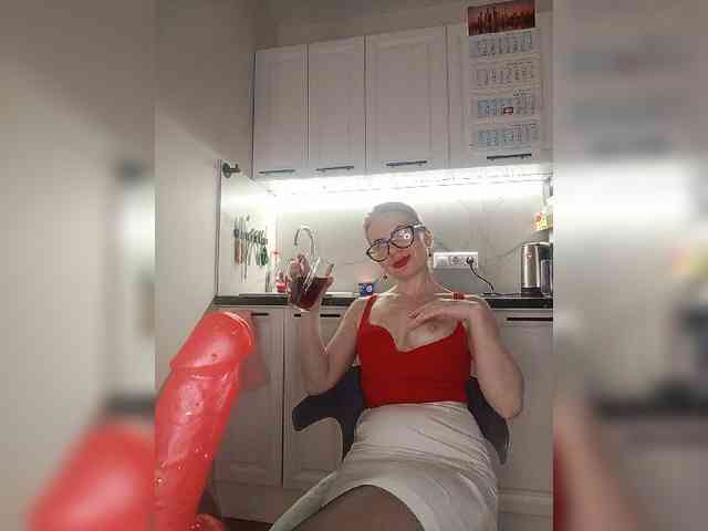CheapSlutOnline webcam