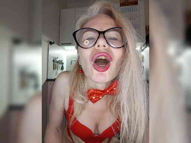 Model: CheapSlutOnline