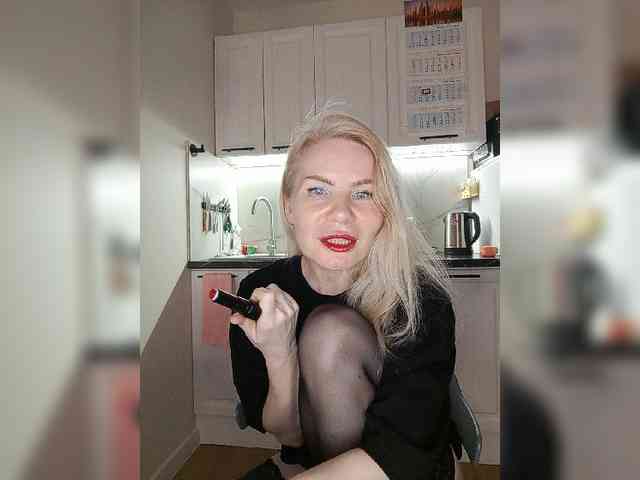MrMrsLoungeSexBar webcam