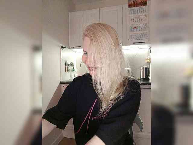 MrMrsLoungeSexBar webcam