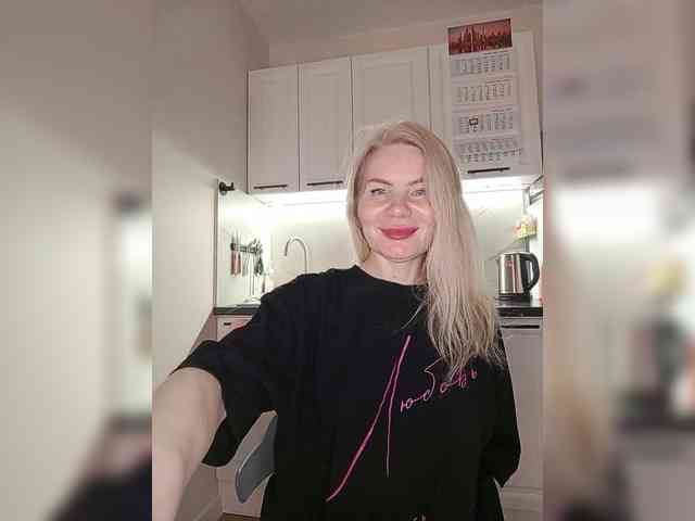 MrMrsLoungeSexBar webcam