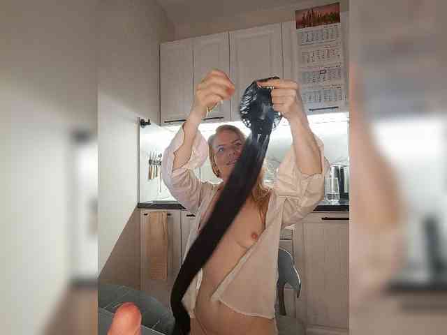 WomenS webcam