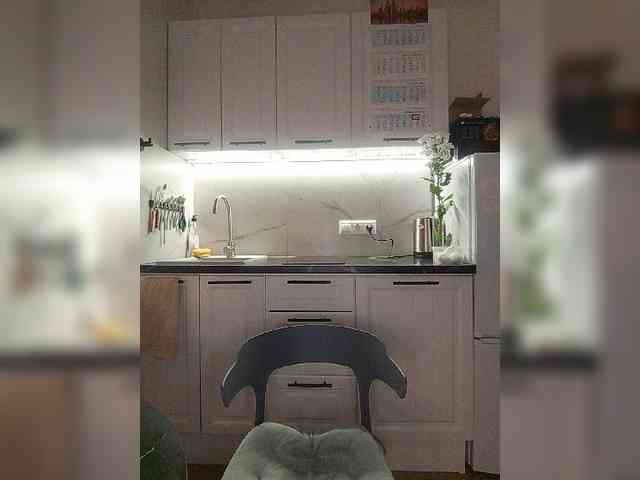 WomenS webcam