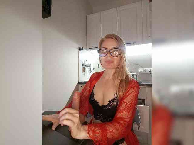 WomenS webcam