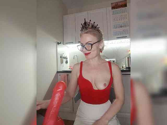 Model: CheapSlutOnline