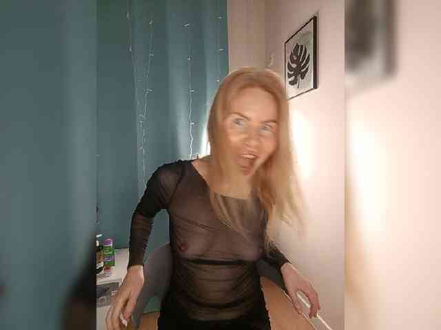 WomenS webcam