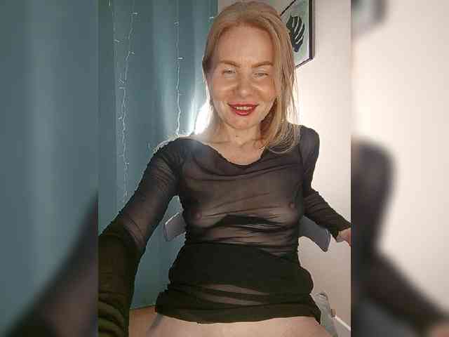 WomenS webcam