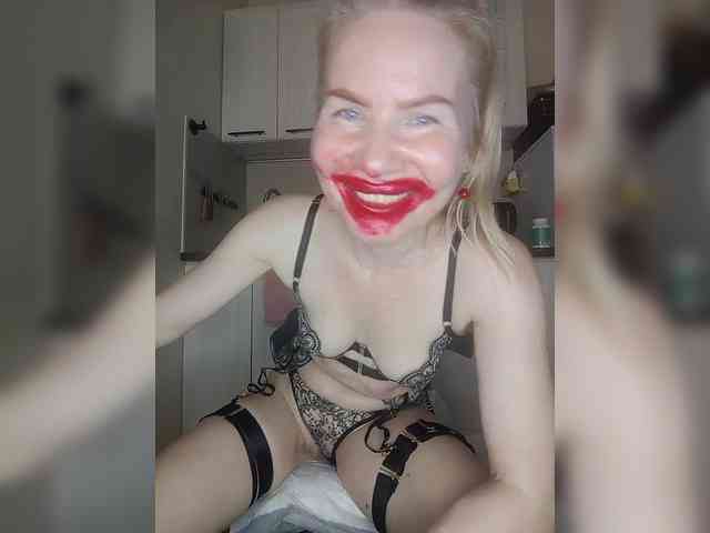 CheapSlutOnline webcam