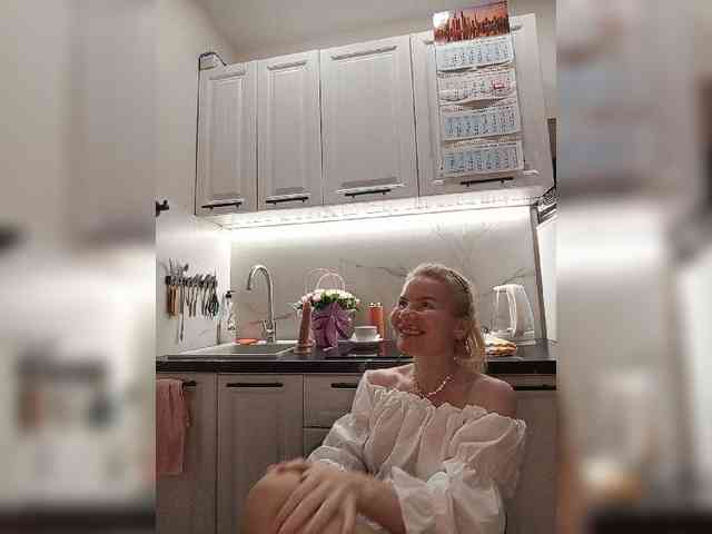 WomenS webcam