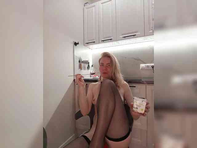 Model: WomenS