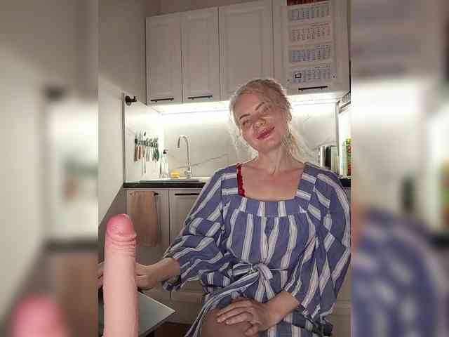 WomenS webcam