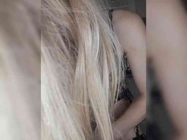 CheapSlutOnline webcam