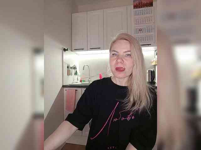 MrMrsLoungeSexBar webcam