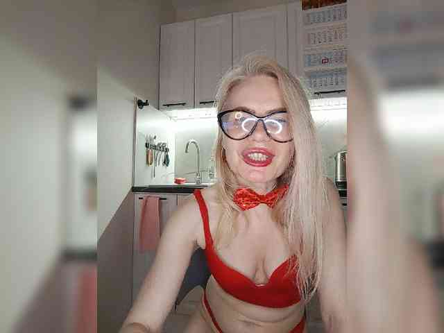 CheapSlutOnline webcam