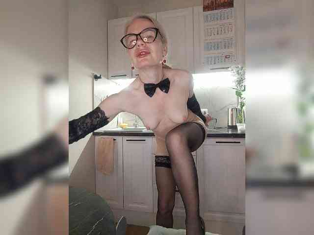 Model: WomenS