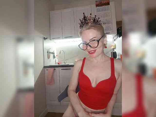 CheapSlutOnline webcam