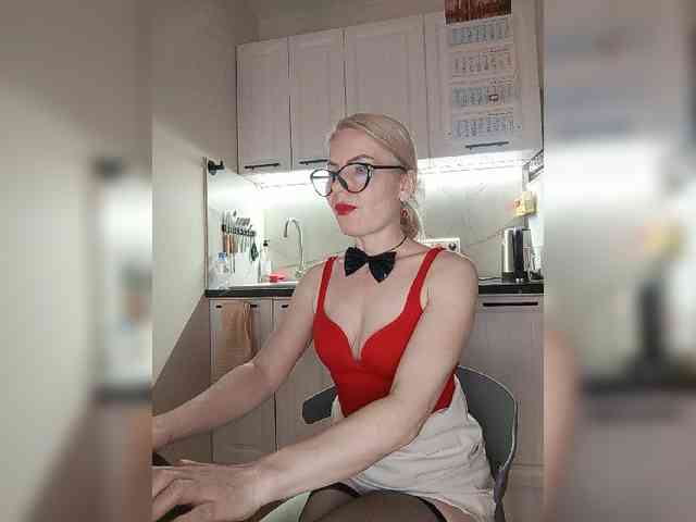 CheapSlutOnline webcam