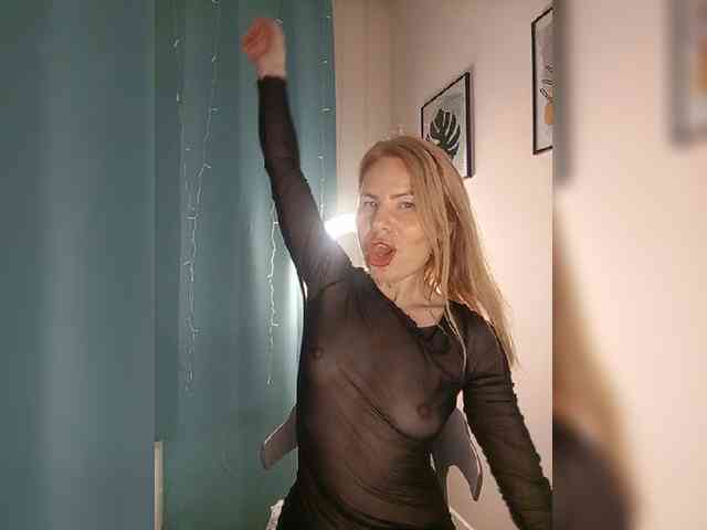 WomenS webcam