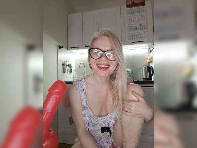 CheapSlutOnline webcam