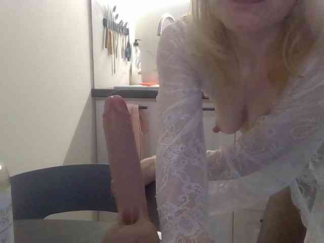 WomenS webcam