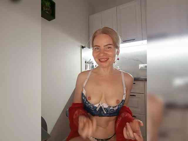 WomenS webcam