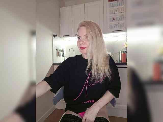 MrMrsLoungeSexBar webcam