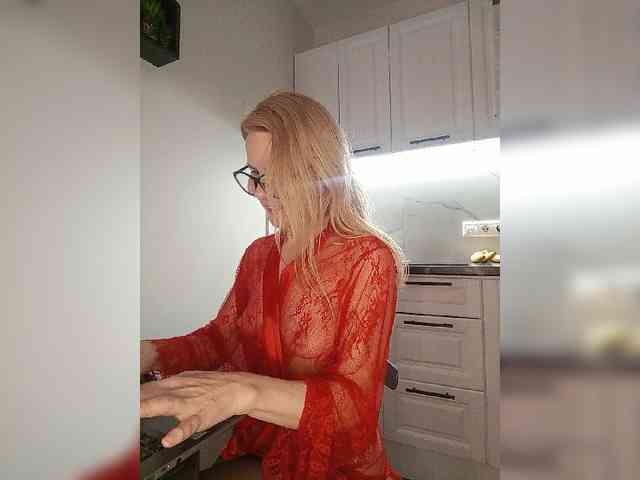 WomenS webcam