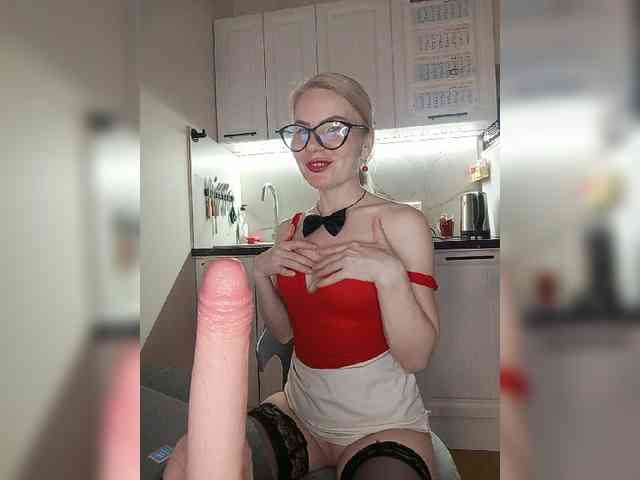 CheapSlutOnline webcam