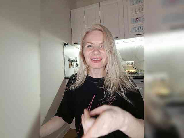 MrMrsLoungeSexBar webcam