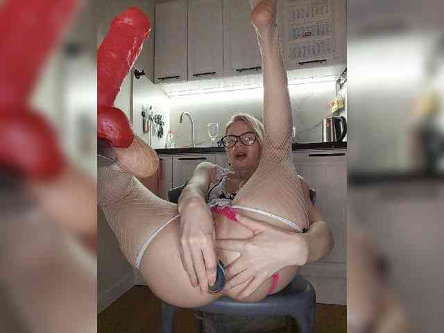 CheapSlutOnline webcam