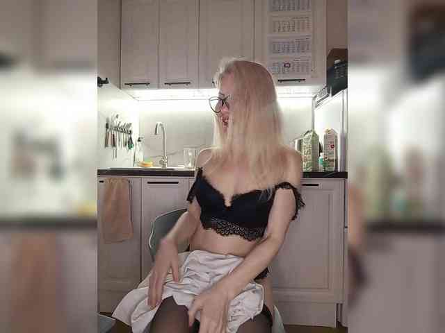 WomenS webcam
