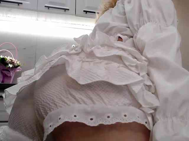 WomenS webcam