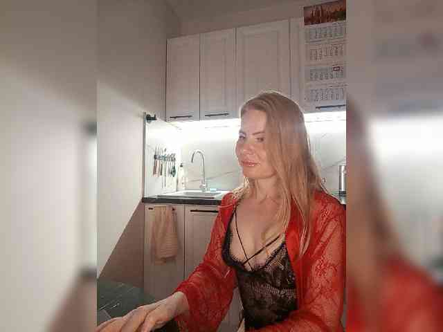 WomenS webcam