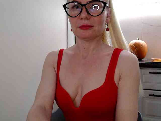 Model: WomenS