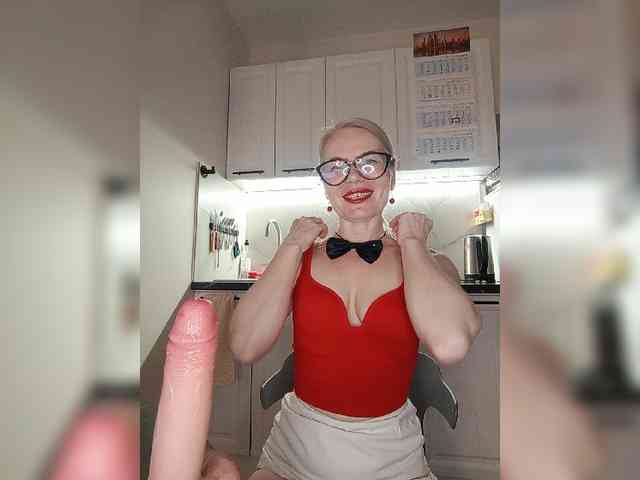 CheapSlutOnline webcam