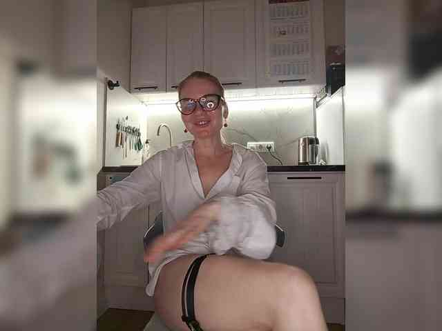 WomenS webcam