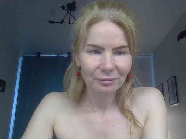 Model: WomenS