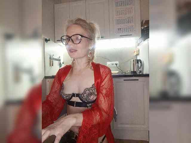 CheapSlutOnline webcam