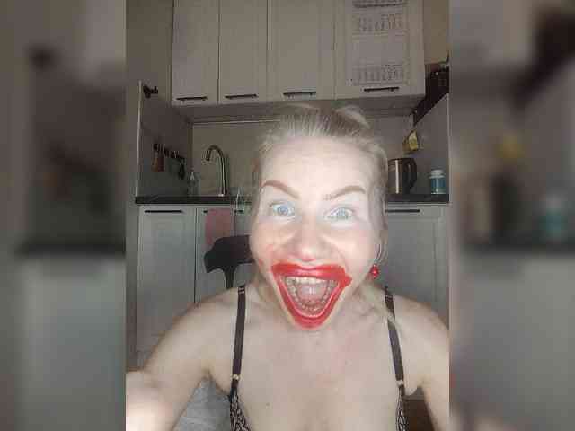 CheapSlutOnline webcam