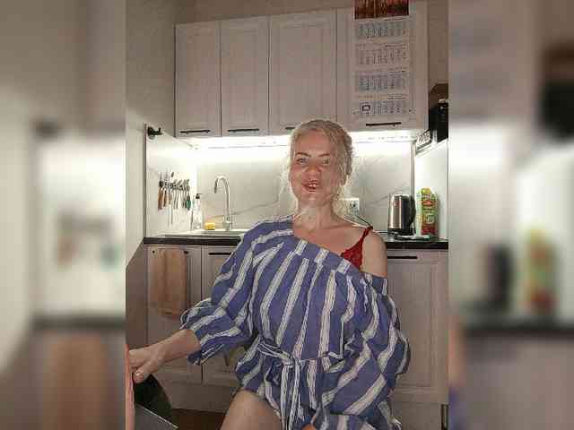 WomenS webcam