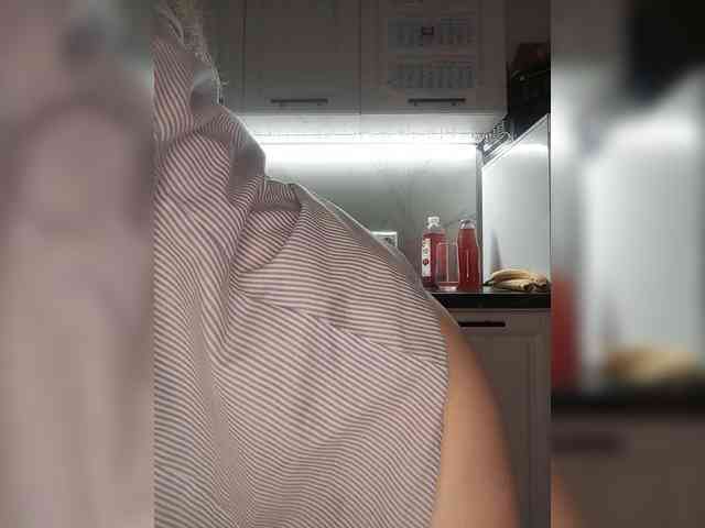 WomenS webcam