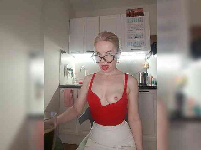 CheapSlutOnline webcam