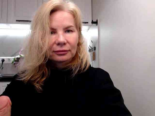 WomenS webcam
