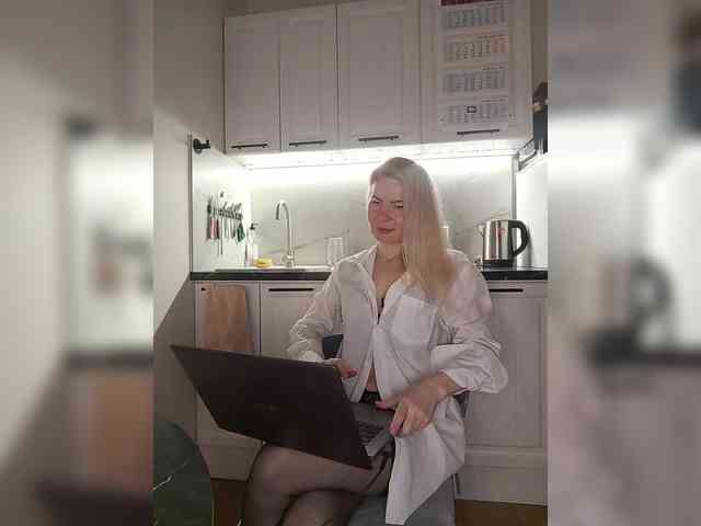 WomenS webcam